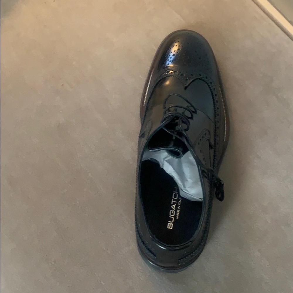 Bugatchi men’s shoes 9.5 black dress shoes